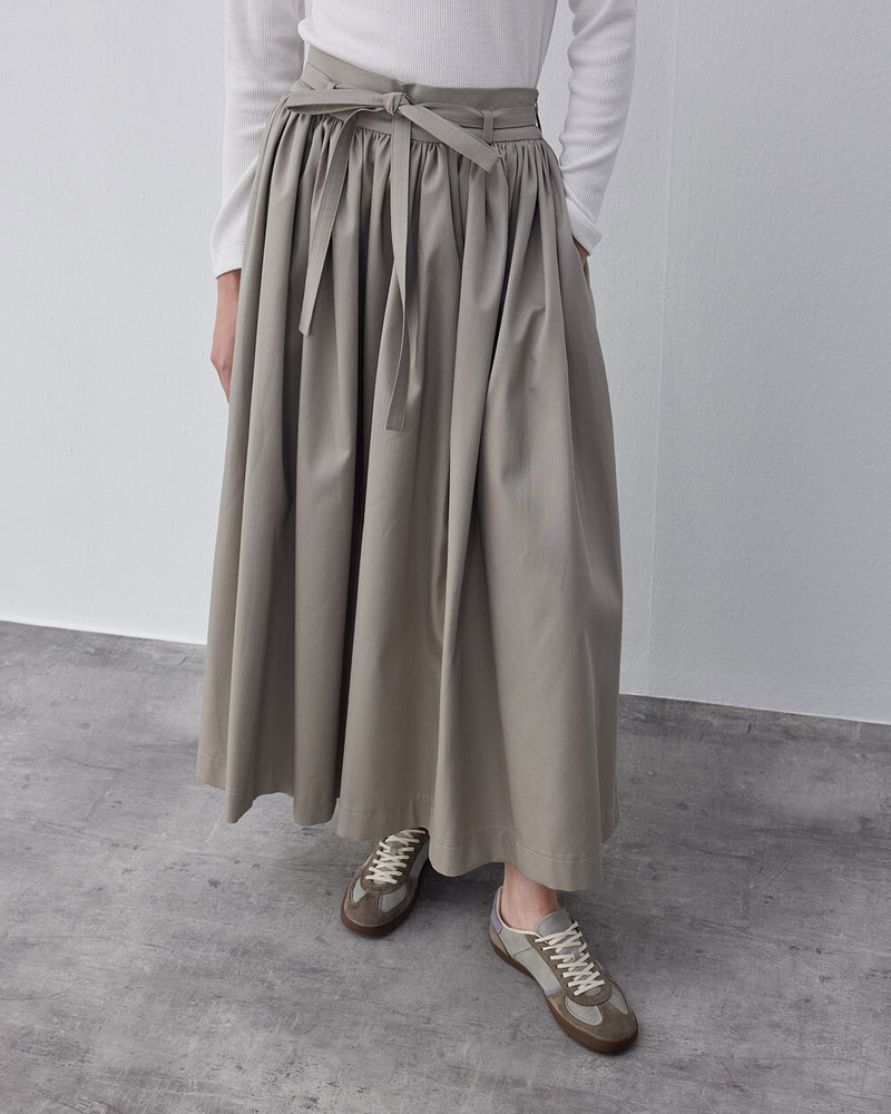 Gabardine Balloon Skirt