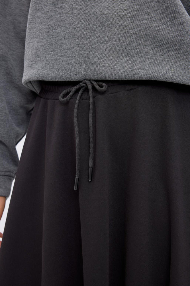 Relaxed Fit Skirt