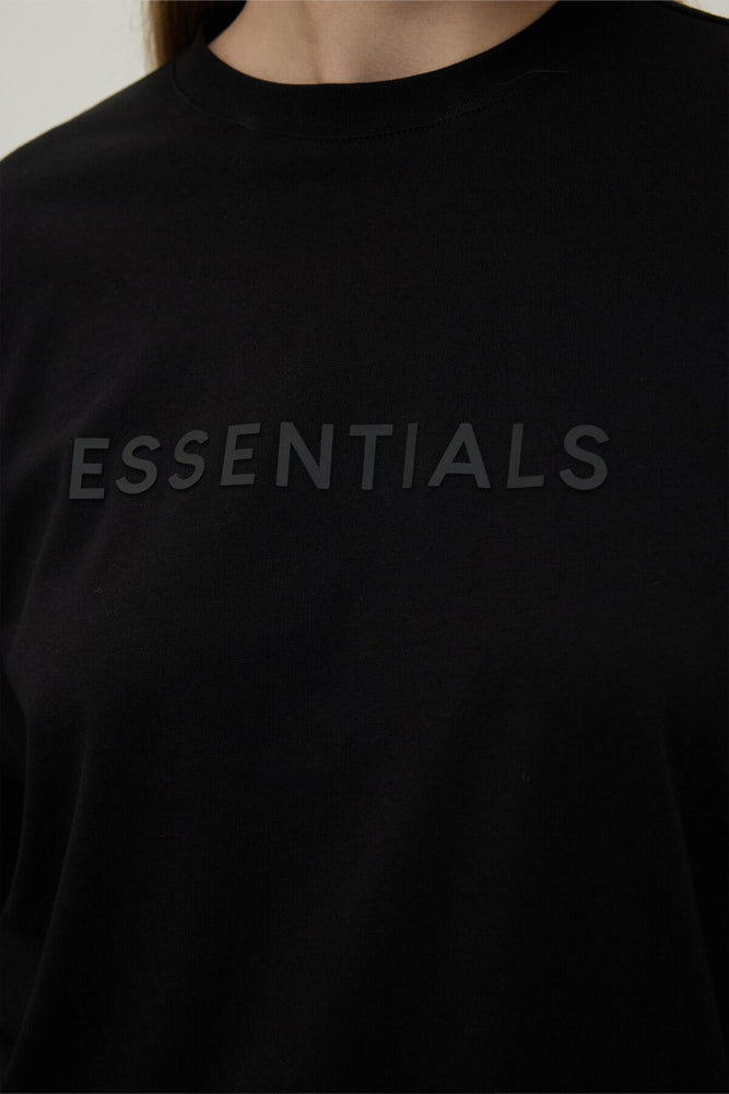 Essentials Long Sleeve T-shirt