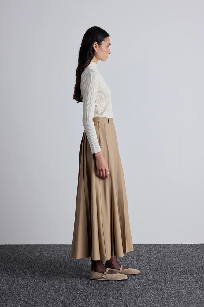 Wide Pleated Skirt