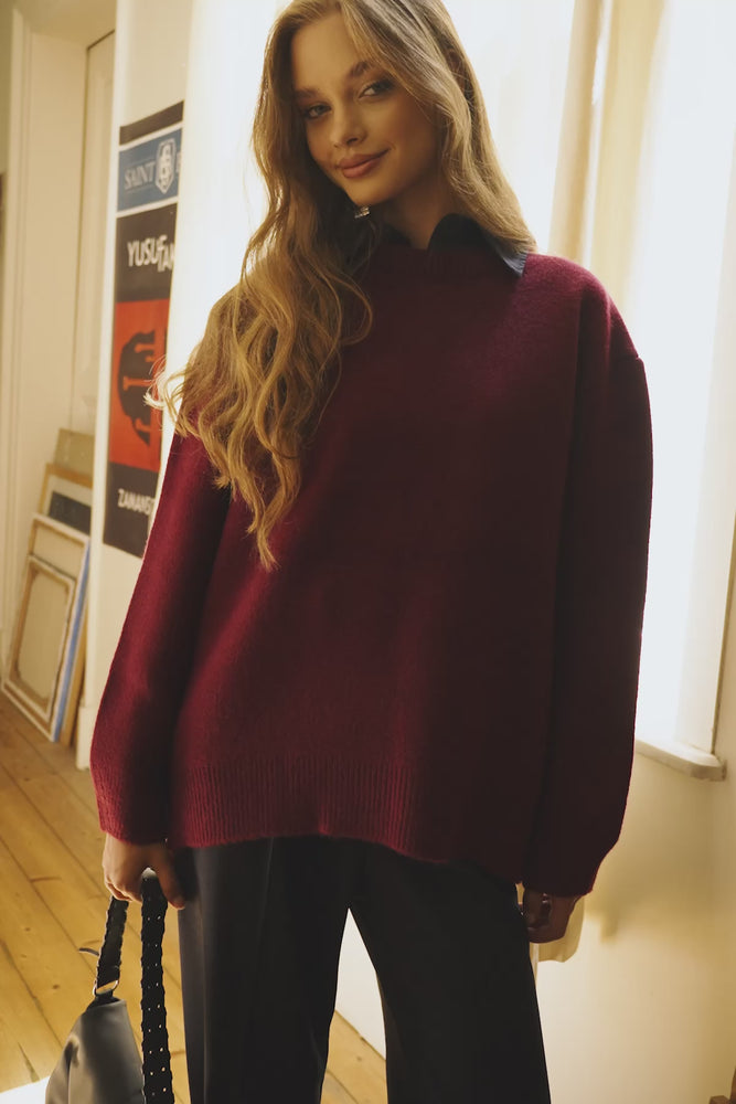 
            
                Load and play video in Gallery viewer, Oversized Sweater
            
        